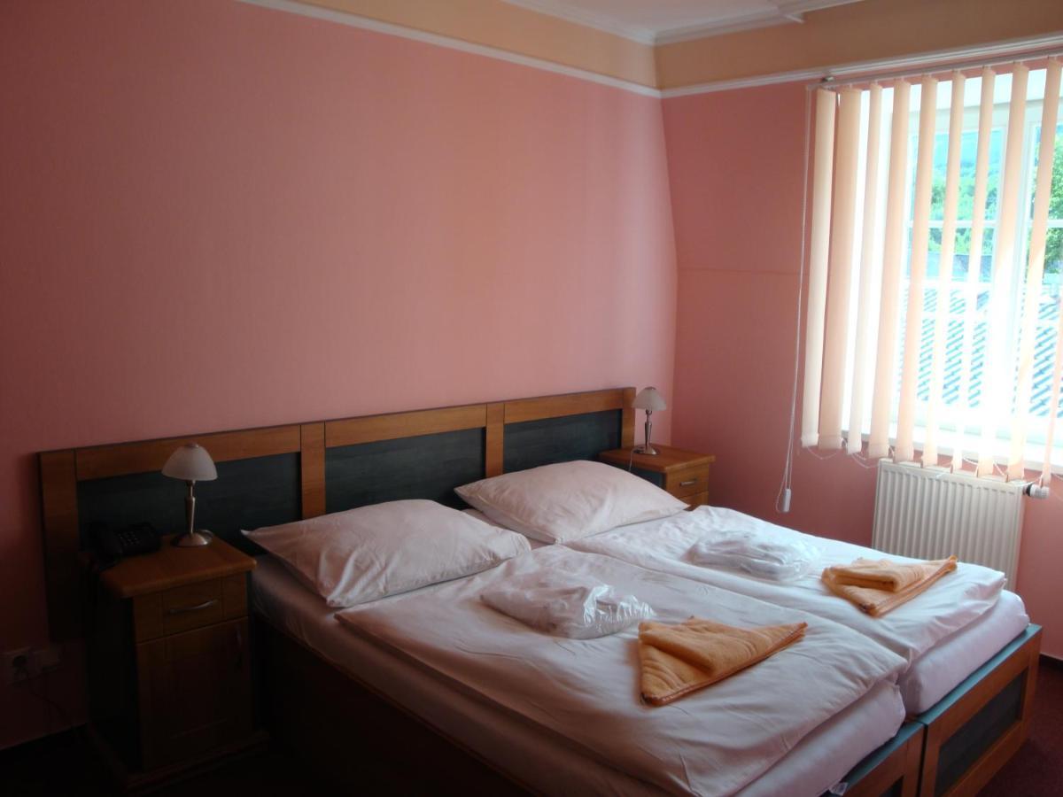Lazne Evzenie Hotel กลาชเตเรซ นาด โอห์รี ห้อง รูปภาพ