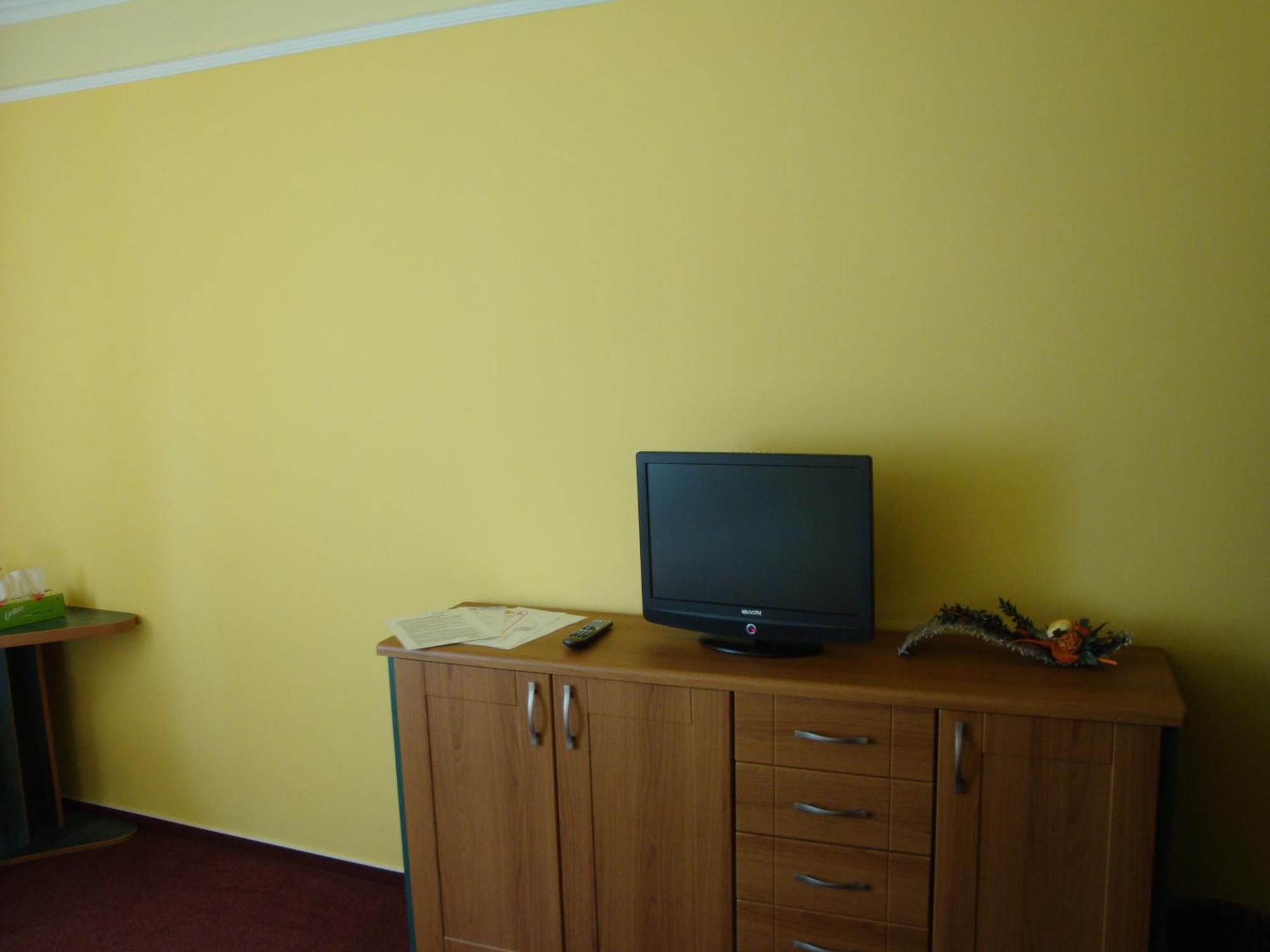 Lazne Evzenie Hotel กลาชเตเรซ นาด โอห์รี ภายนอก รูปภาพ